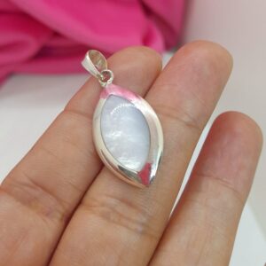 Dije Wanda (2,5×1,5cm aprox)